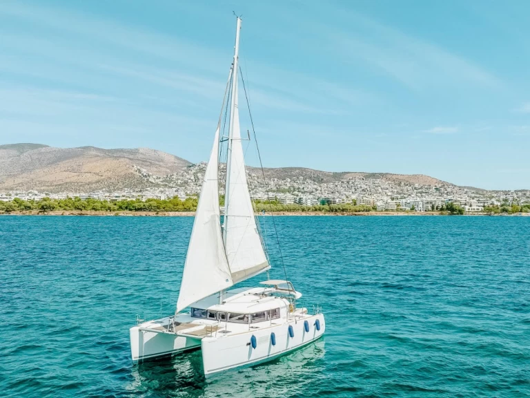 Hire a Lagoon Lagoon 40 Ta' Xbiex