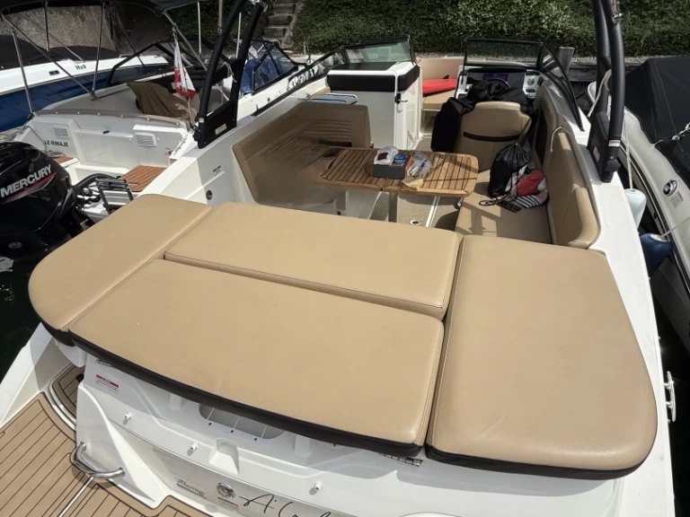 Yacht hire Thonon-les-Bains cheap SPX 230