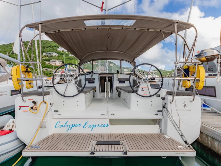 Hire Sailboat with or without skipper Jeanneau Road Town