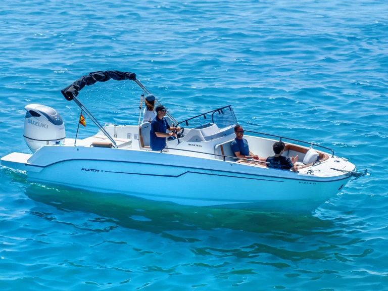 Motorboat to hire Mahón at the best price