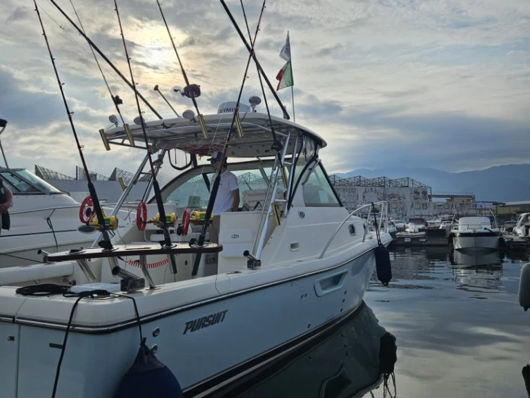 Motorboat hire in Sorrento - Pursuit 3100 Offshore