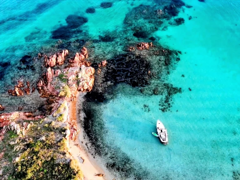 Hire Motorboat with or without skipper Cantiere Sabatini Porto San Paolo