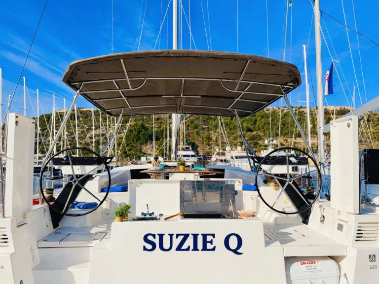 Yacht charter Primošten - Dufour Dufour 530 on SamBoat