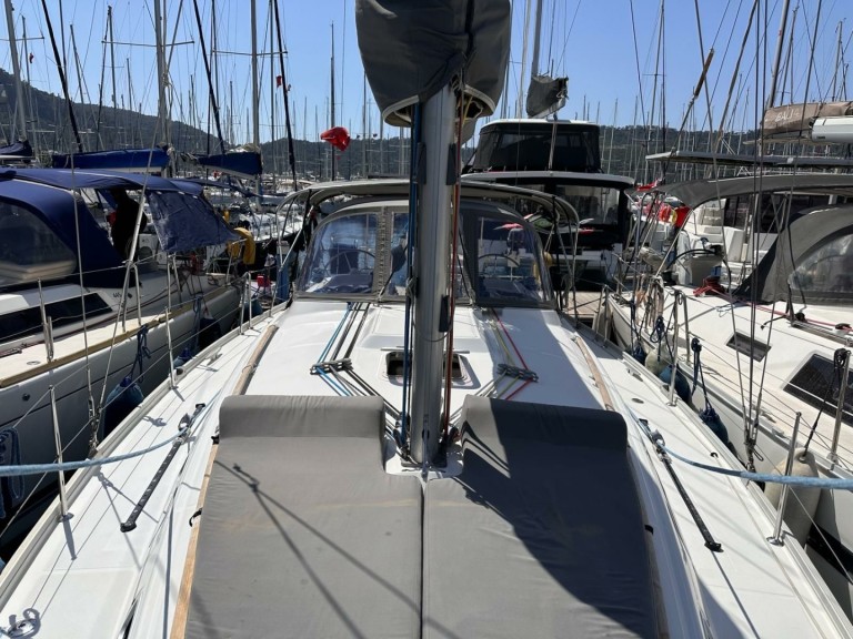 Hire Sailboat Bénéteau with a boat licence