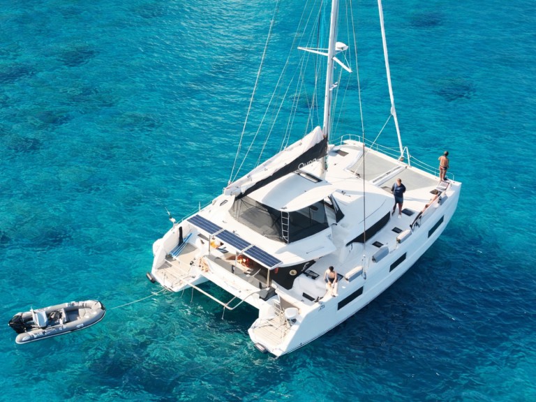 Hire Catamaran with or without skipper Lagoon Parikia