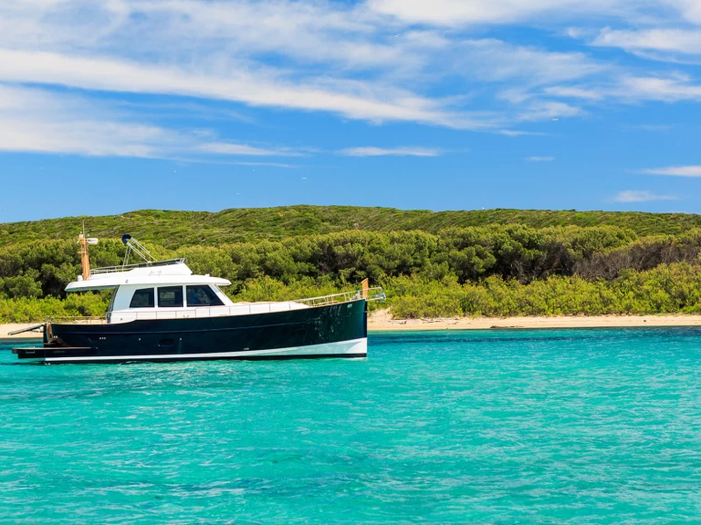 Luxury Yacht hire in Mahón - sasga yacht 55fb