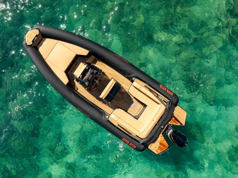 Yacht hire Mahón cheap Renier R8 Tourer