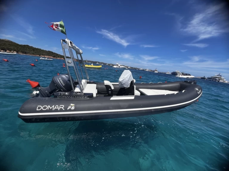 Yacht hire Arzachena cheap DOMAR F6 NERO