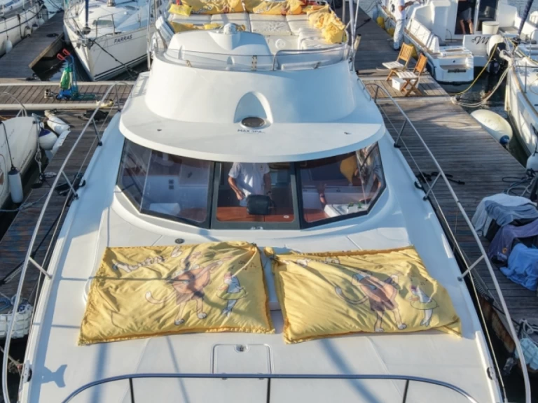 Fountaine Pajot Highland 35 charter bareboat or skippered in  Lisbon