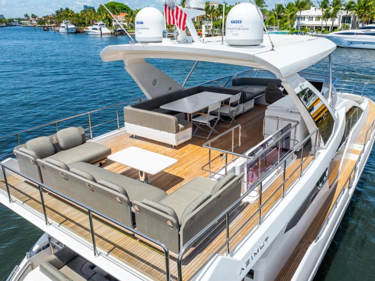 Yacht hire Miami cheap 72 Flybridge