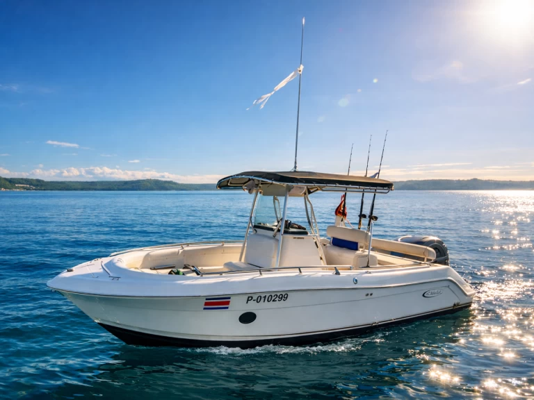 Yacht hire Coco Bay cheap Robalo 24 FT