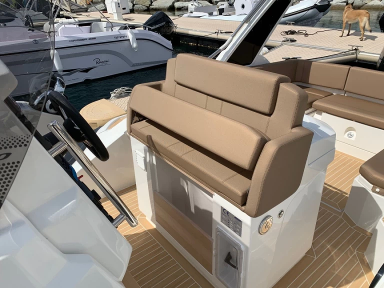Charter a Joker Boat Clubman 30 in Cavalaire-sur-Mer on Samboat