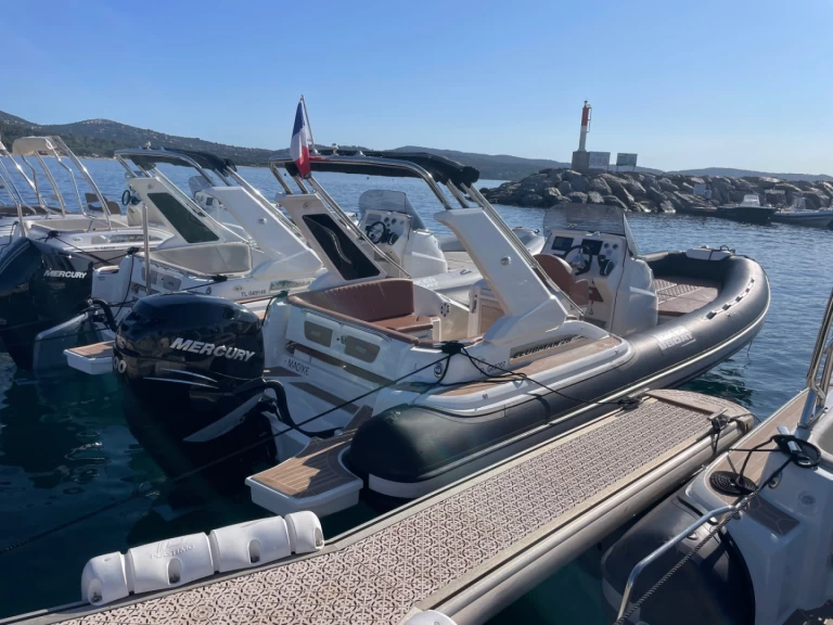 RIB hire in Cavalaire-sur-Mer - Joker Boat JOKER 28