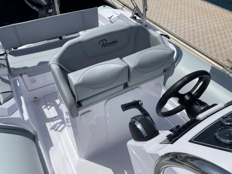 RIB to hire Cavalaire-sur-Mer at the best price