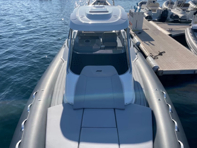 Hire a Joker Boat clubman 35 Cavalaire-sur-Mer