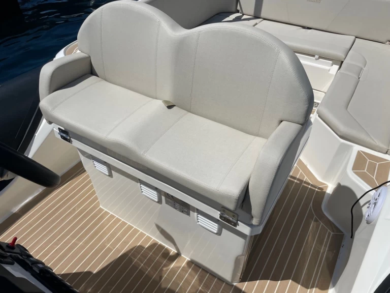 RIB to hire Cavalaire-sur-Mer at the best price