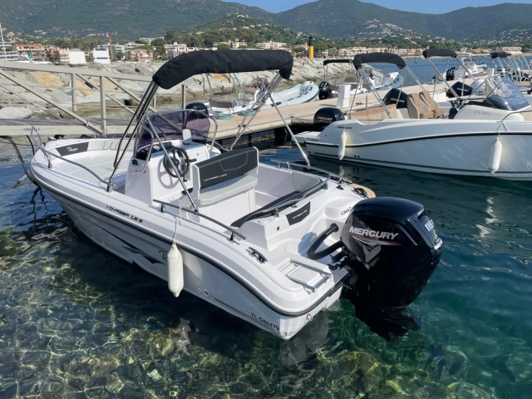 Yacht hire Cavalaire-sur-Mer cheap Voyager 19 S