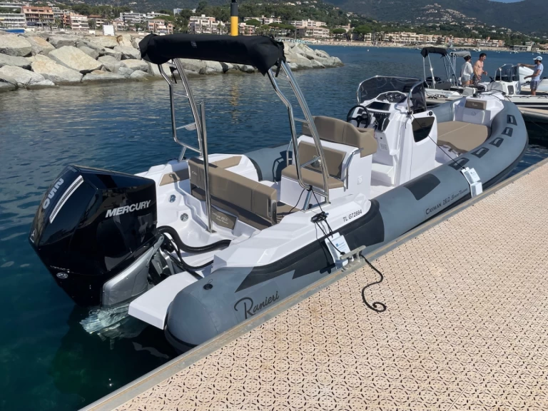 Charter a Ranieri Cayman 26 Sport Touring in Cavalaire-sur-Mer on Samboat