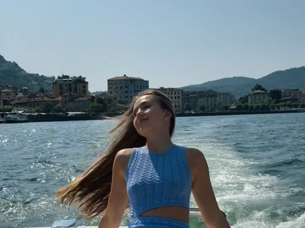 Yacht charter Como (City) - Bertram Bertram 31 on SamBoat
