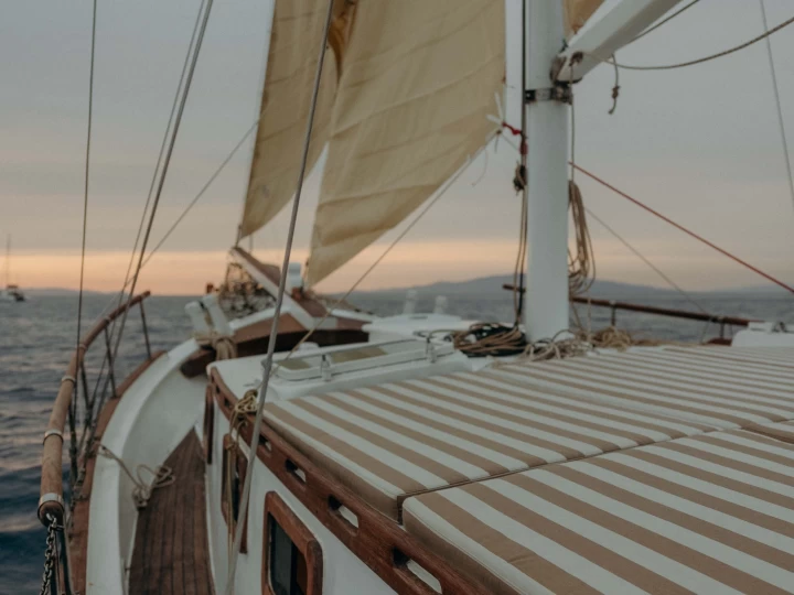 Yacht charter Vlychada - Custom trehandiri on SamBoat