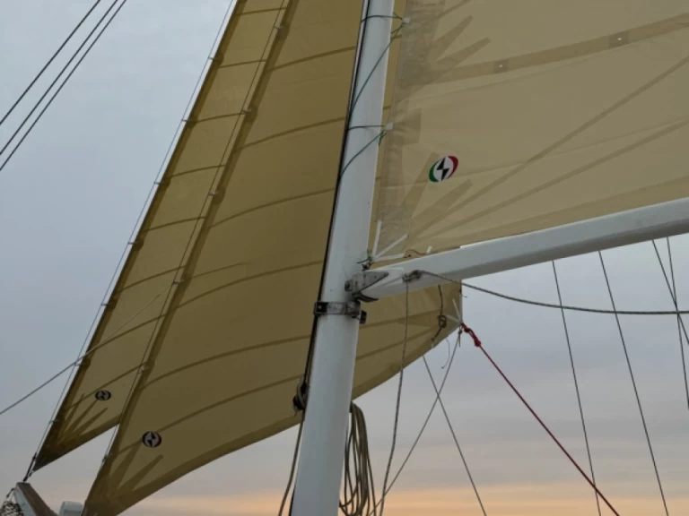 Yacht hire Vlychada cheap trehandiri