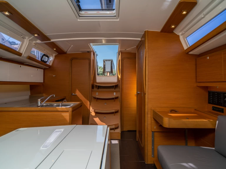 Hire Sailboat Dufour with a boat licence