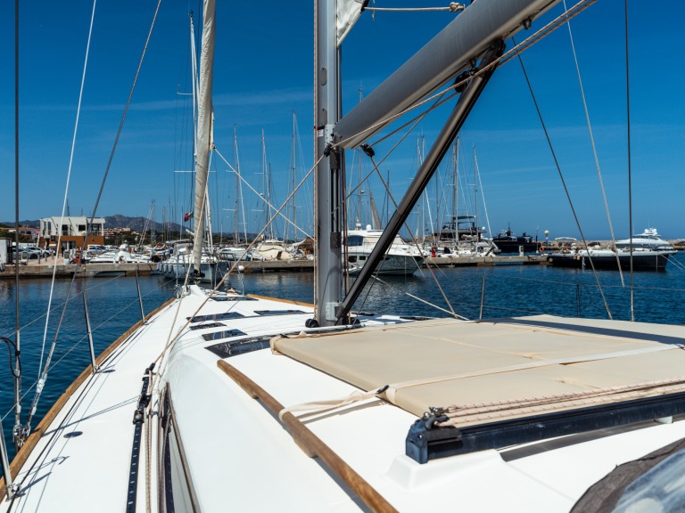 Sailboat hire in Olbia - Dufour Dufour 520 Grand Large