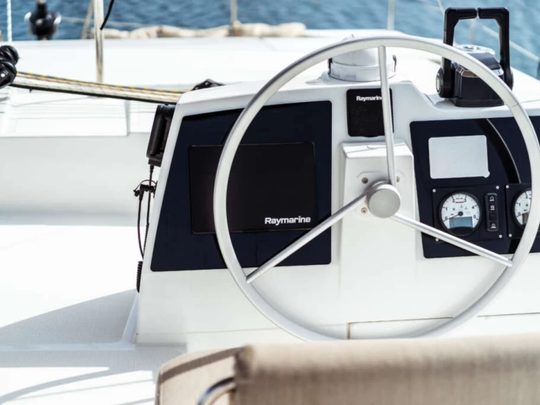 Hire Catamaran Bali with a boat licence