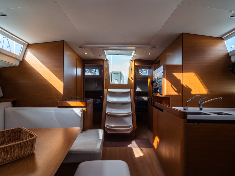 Yacht hire Olbia cheap Sun Odyssey 490