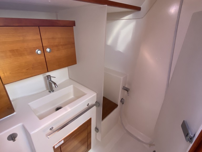 Hanse Hanse 430e charter bareboat or skippered in  Pula