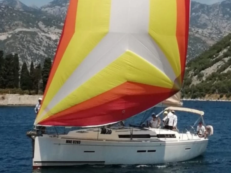 Sailboat to hire Tivat at the best price