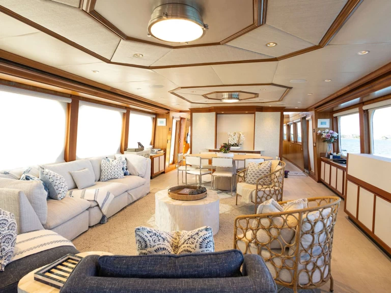 Charter a Broward BIRDY in Nassau on Samboat