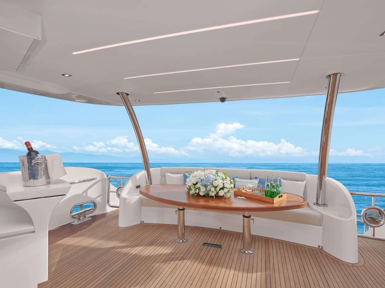 Horizon Naya Maryn charter bareboat or skippered in  Nassau