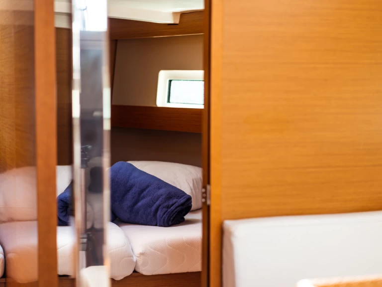 Yacht charter Olbia - Jeanneau Sun Odyssey 440 on SamBoat