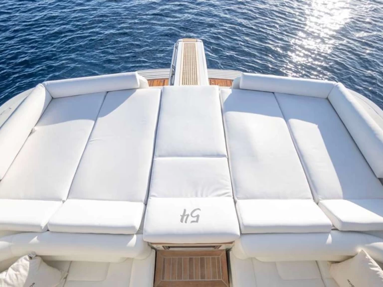 Pershing LA KOUPETI charter bareboat or skippered in  Alimos