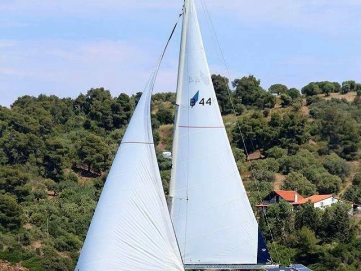 Hire Sailboat with or without skipper Bavaria Ávdira