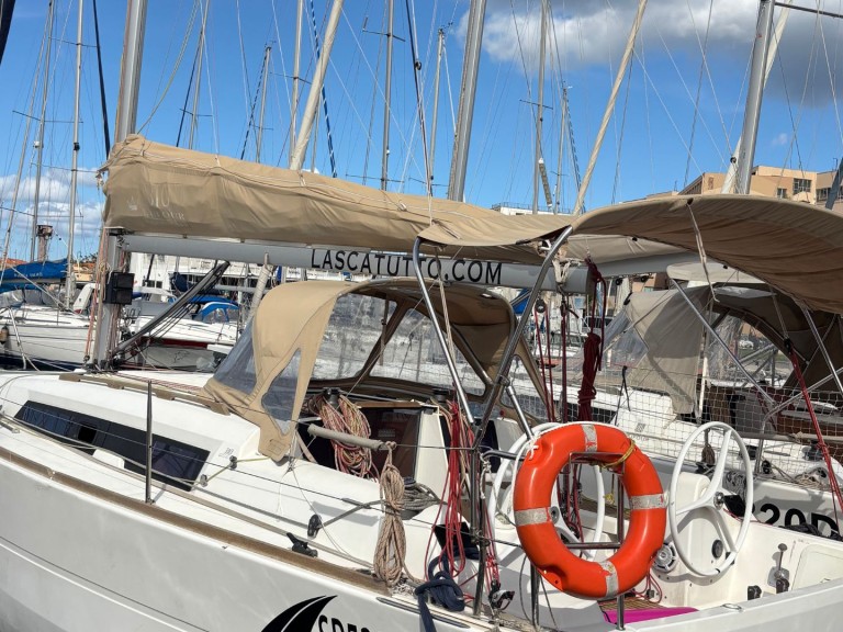 Hire Sailboat Dufour with a boat licence
