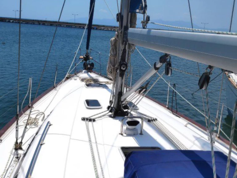Hire a Bavaria Bavaria 44 Ávdira
