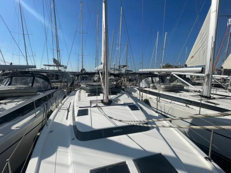 Yacht hire Alimos cheap Bavaria C45