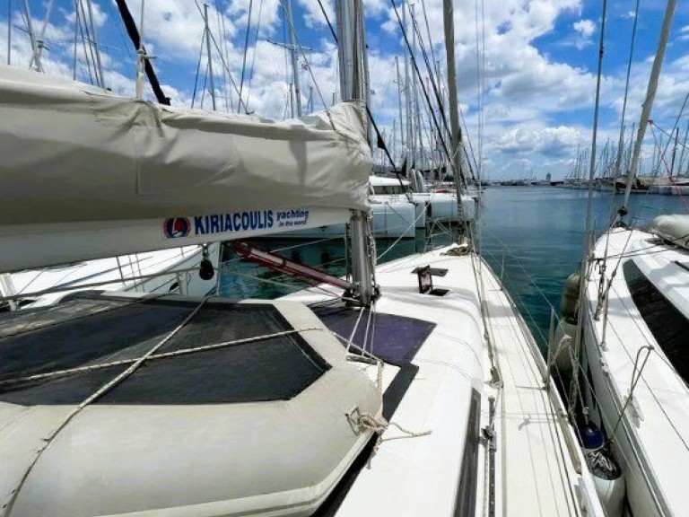 Yacht charter Alimos - Dufour Dufour 410 Grand Large on SamBoat