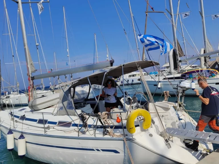 Sailboat to hire Volos at the best price