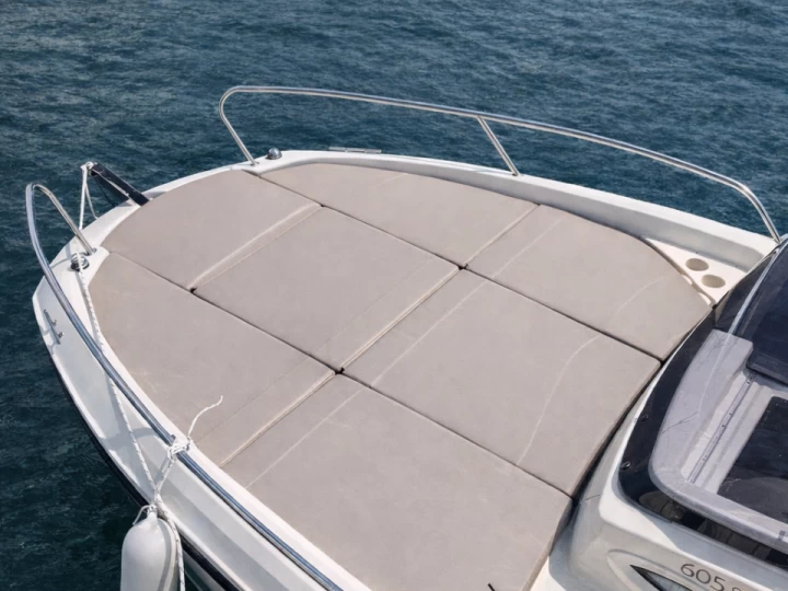 Yacht hire Mandelieu-la-Napoule cheap Activ 605 Sundeck