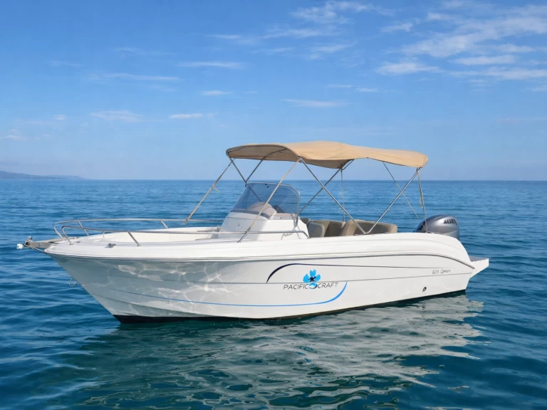 Hire Motorboat with or without skipper Pacific Craft Antibes