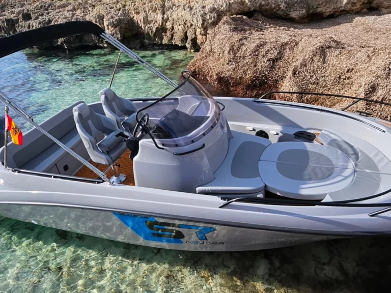 Yacht hire Sant Antoni de Portmany cheap Open 500 Classic