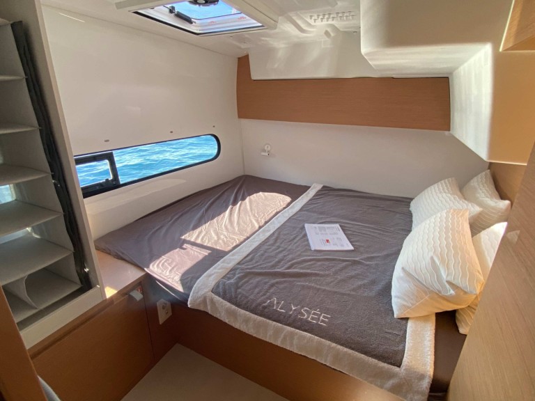 Hire a Excess Excess 11 - Pulse Line Version  Nettuno