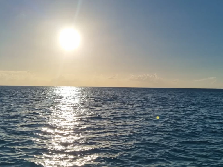 Yacht hire Marigot cheap Flyer 650 Open