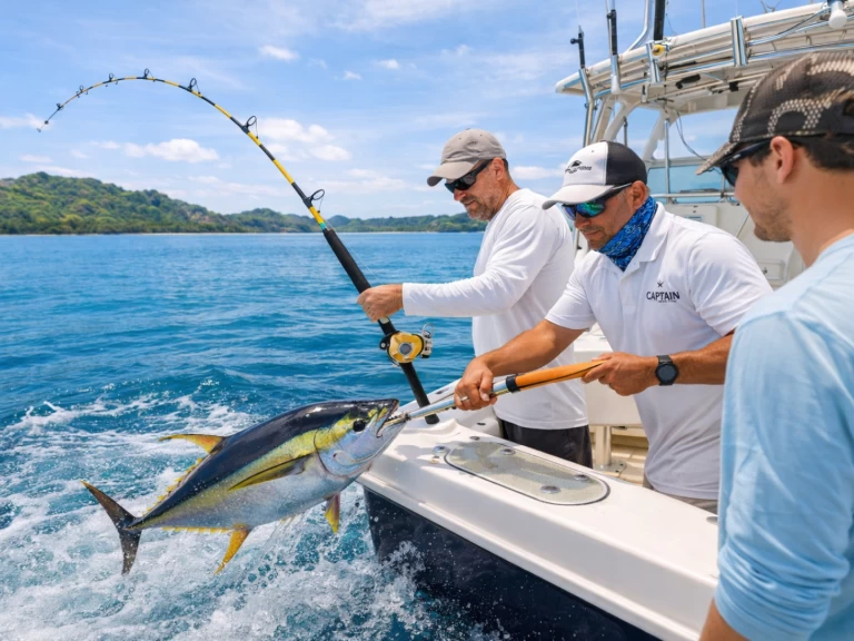 Yacht hire Bahía Culebra cheap Robalo 31 FT
