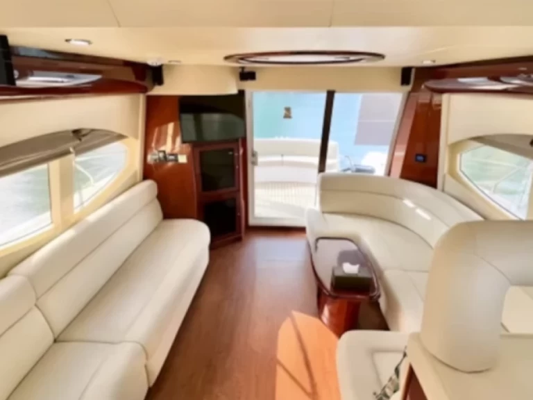 Yacht hire Dubai Marina cheap 50