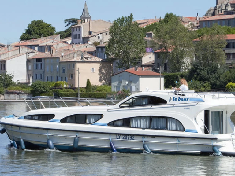 Charter a Le Boat Elegance in Portiragnes on Samboat