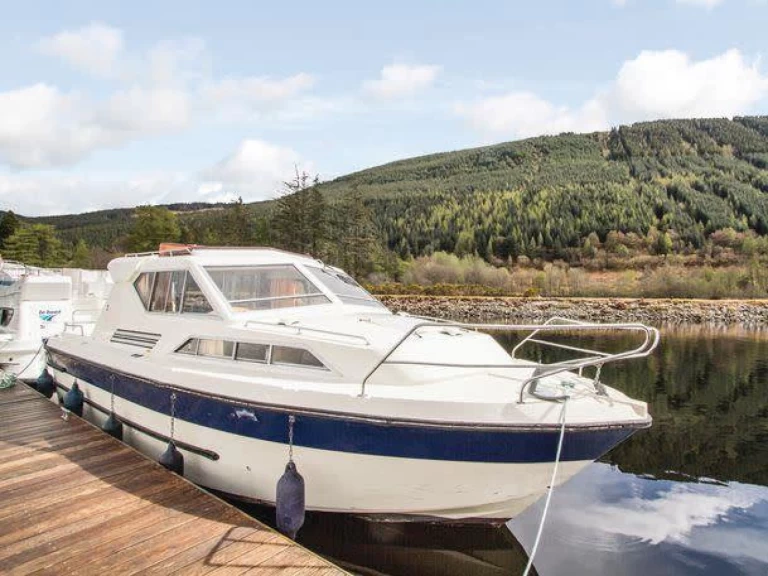 Motorboat hire in Spean Bridge - Le Boat Cygnet WHS
